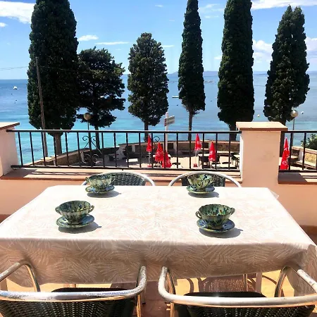 Apartment Pere Rahola - En La Playa De Canyelles Con Vistas Esplendidas - Terraza - Wifi *